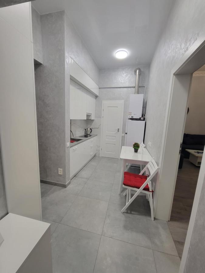 Warm & Cozy Apartment In The Heart Of Historical 리비프 외부 사진