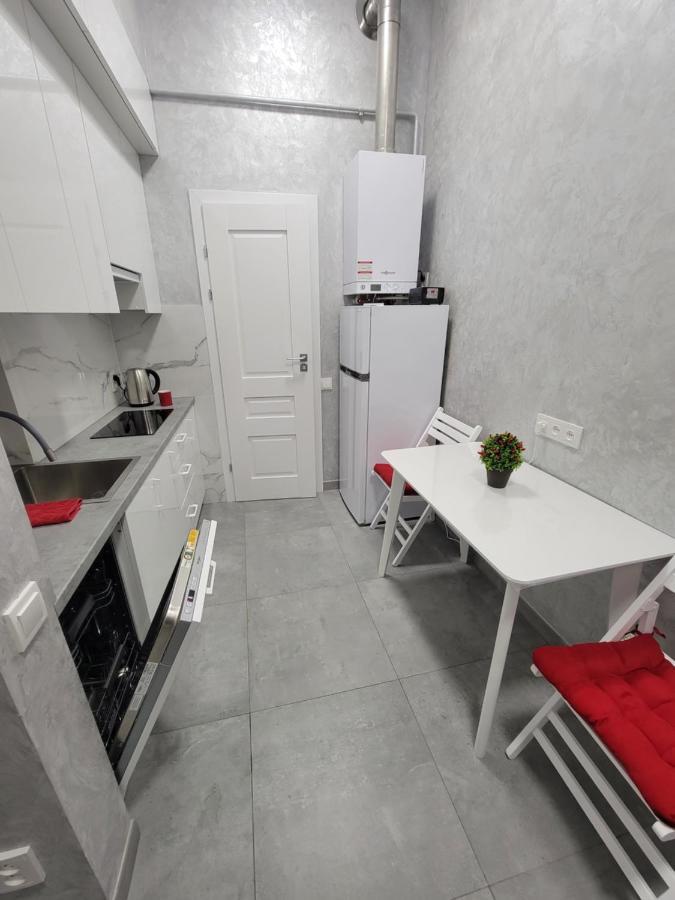 Warm & Cozy Apartment In The Heart Of Historical 리비프 외부 사진