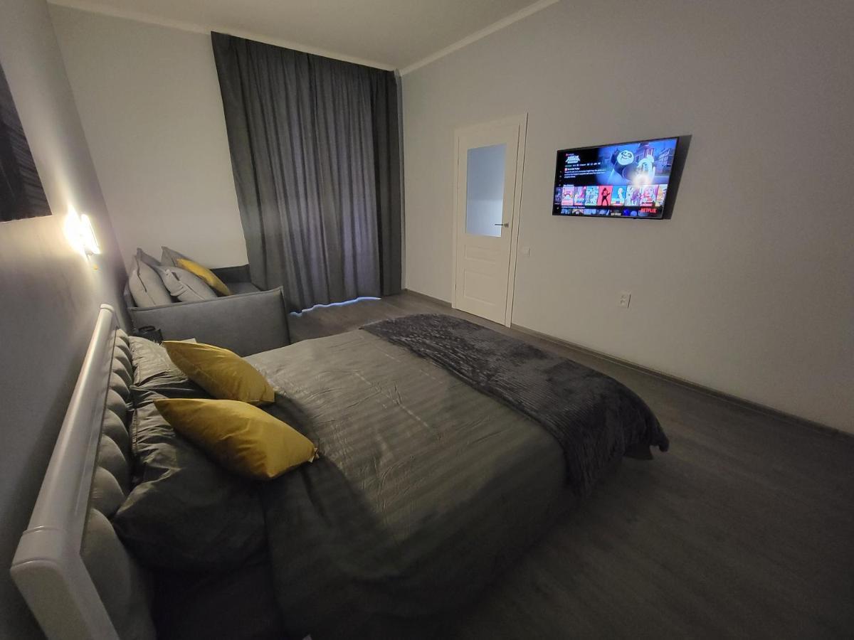 Warm & Cozy Apartment In The Heart Of Historical 리비프 외부 사진